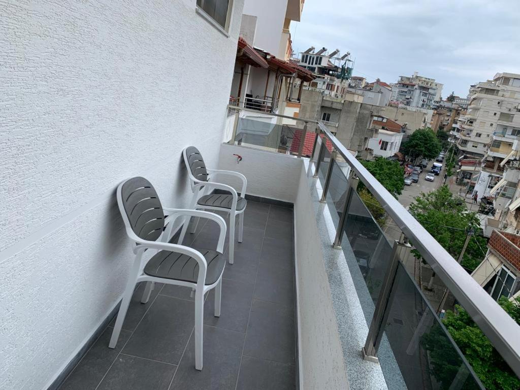 Delfin Apartments Sarandë Exterior foto