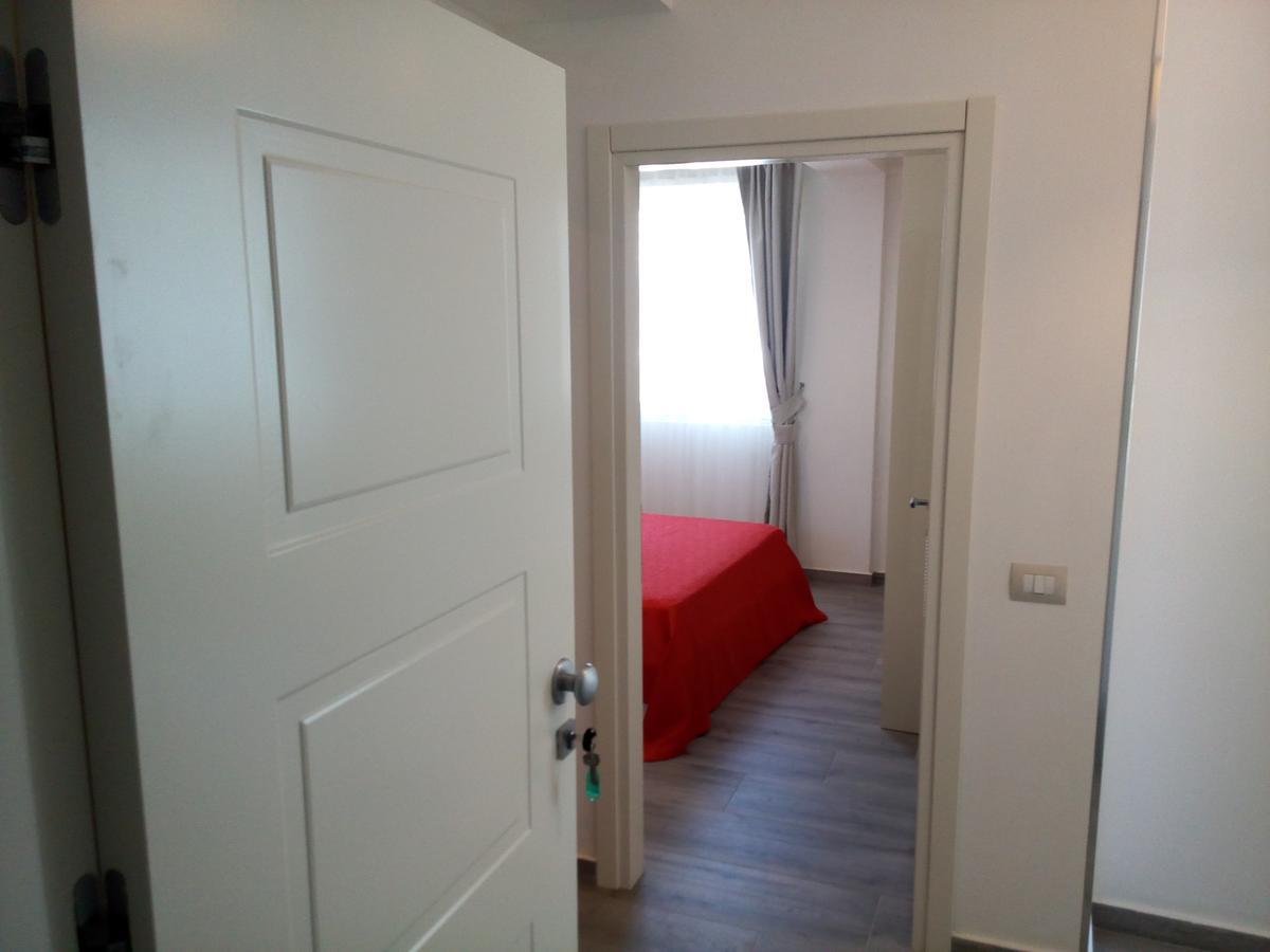Delfin Apartments Sarandë Exterior foto