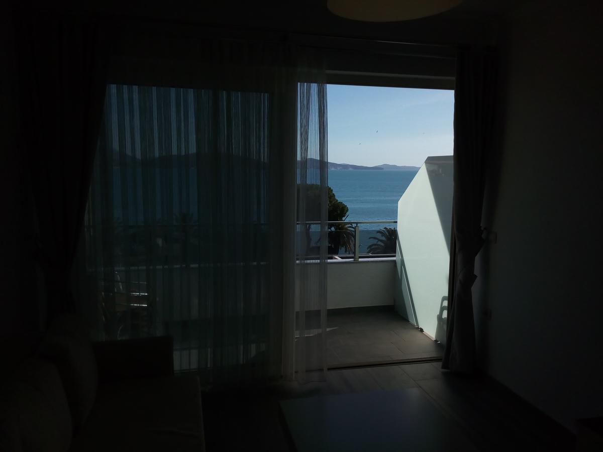 Delfin Apartments Sarandë Exterior foto
