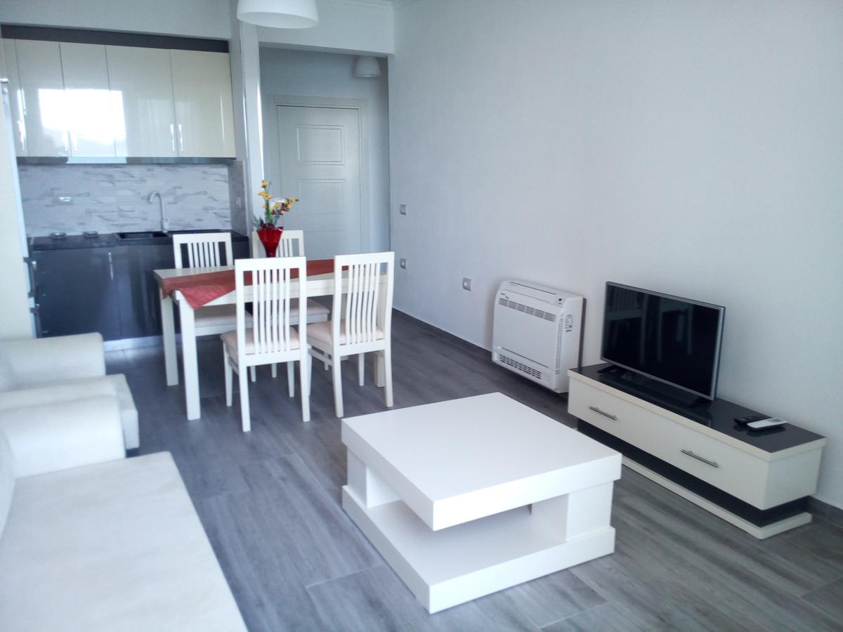 Delfin Apartments Sarandë Exterior foto